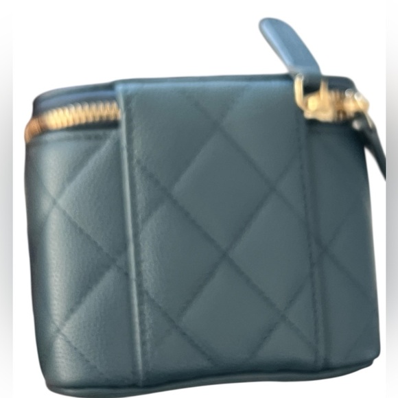 New CHANEL mini bag - Picture 4 of 9